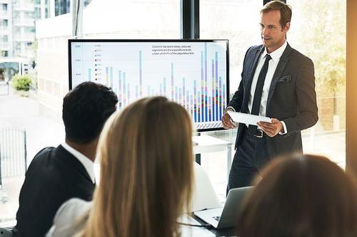 爆料新闻怎么写范文,深度解析新闻背后的真相与影响